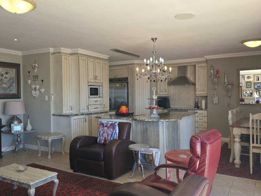 3 Bedroom Property for Sale in Wavecrest Eastern Cape